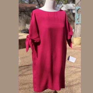 SOLD! New Vince Camuto Cold Shoulder Size 2